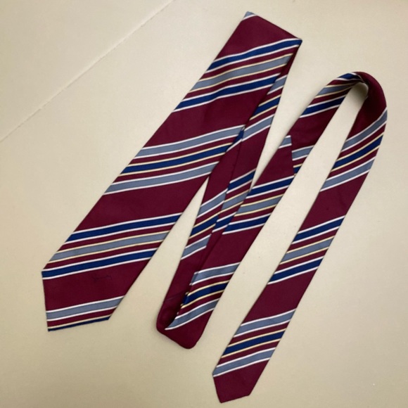 Givenchy silk tie - Picture 4 of 8